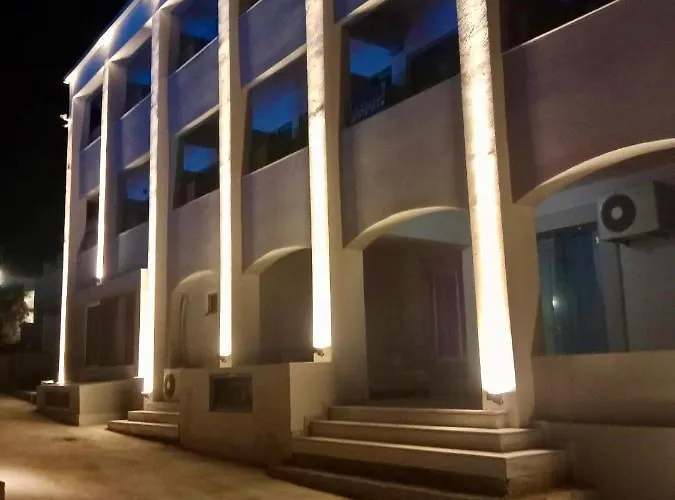 Pals Pefkos Aparthotel