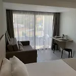 Pals Pefkos