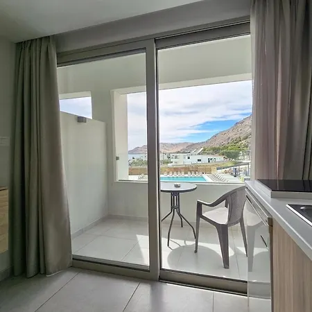 شقة فندقية Pals Pefkos 3*