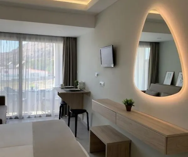 Pals Pefkos Aparthotel